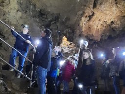 Besuch Kinderfeuerwehr in der Teufelshöhle